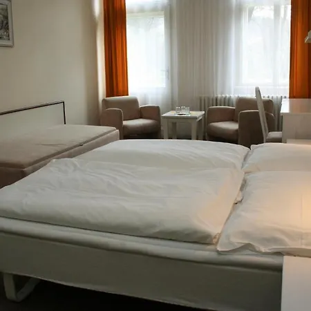 Polonia فندق 2*
